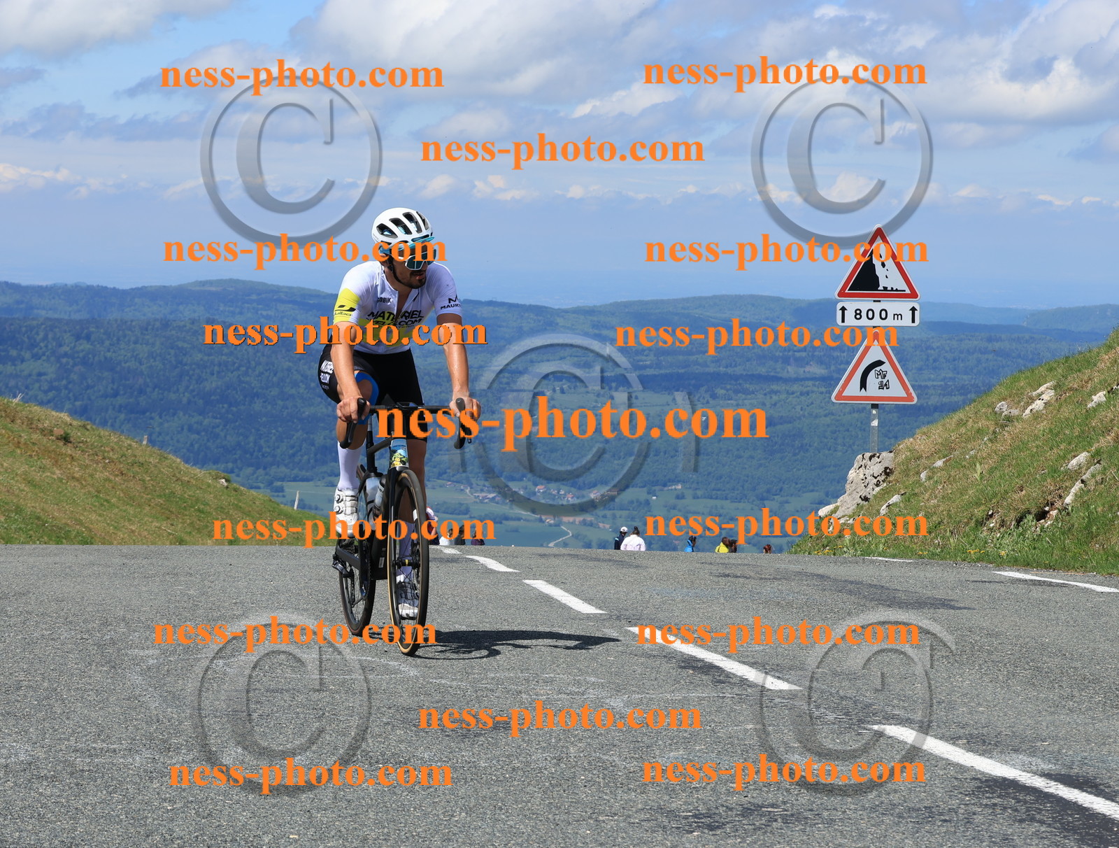 Col du Grand Colombier (1550).JPG