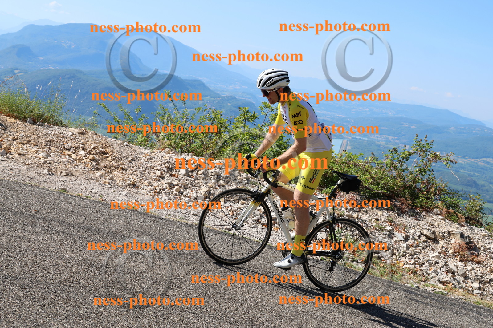 Col du Grand Colombier (1568).JPG