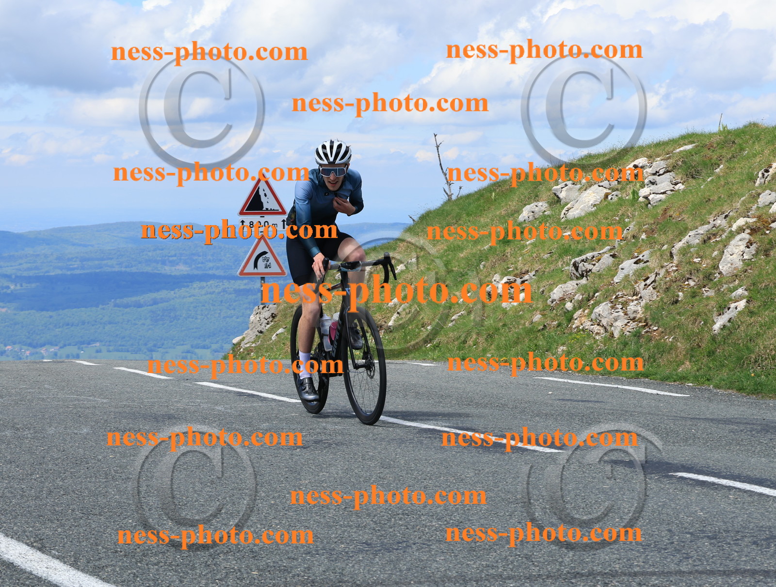 Col du Grand Colombier (2476).JPG