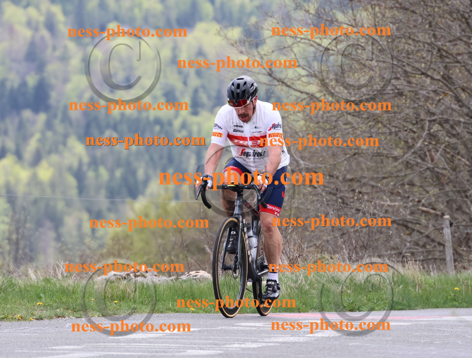 Col du Grand Colombier (203).JPG