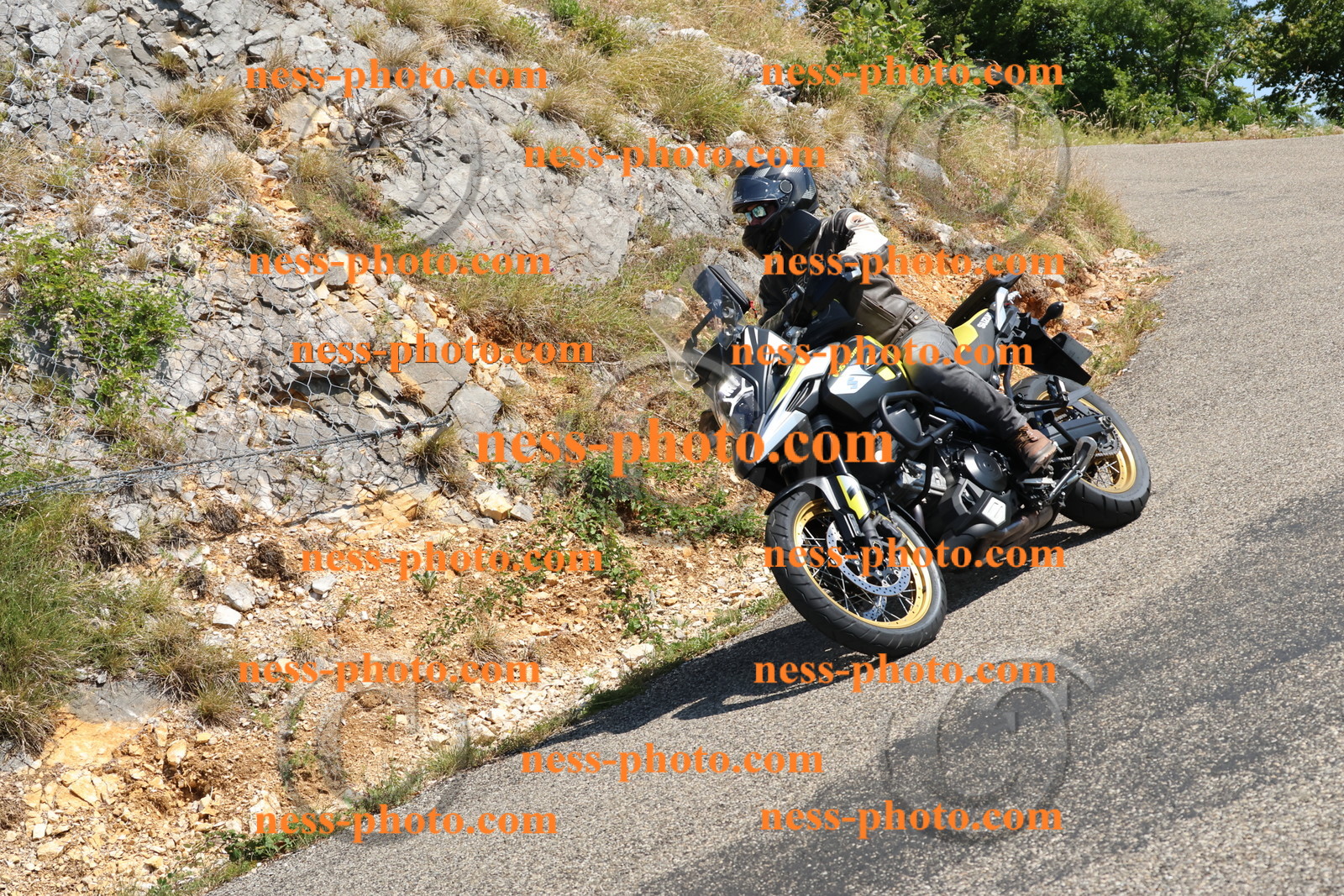 Col du Grand Colombier (158).JPG