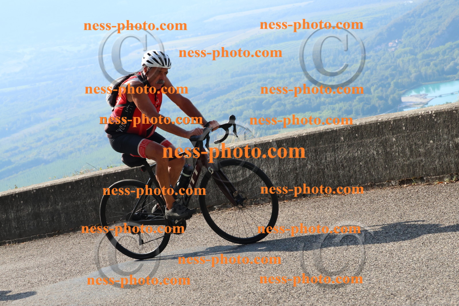 Col du Grand Colombier (1182).JPG