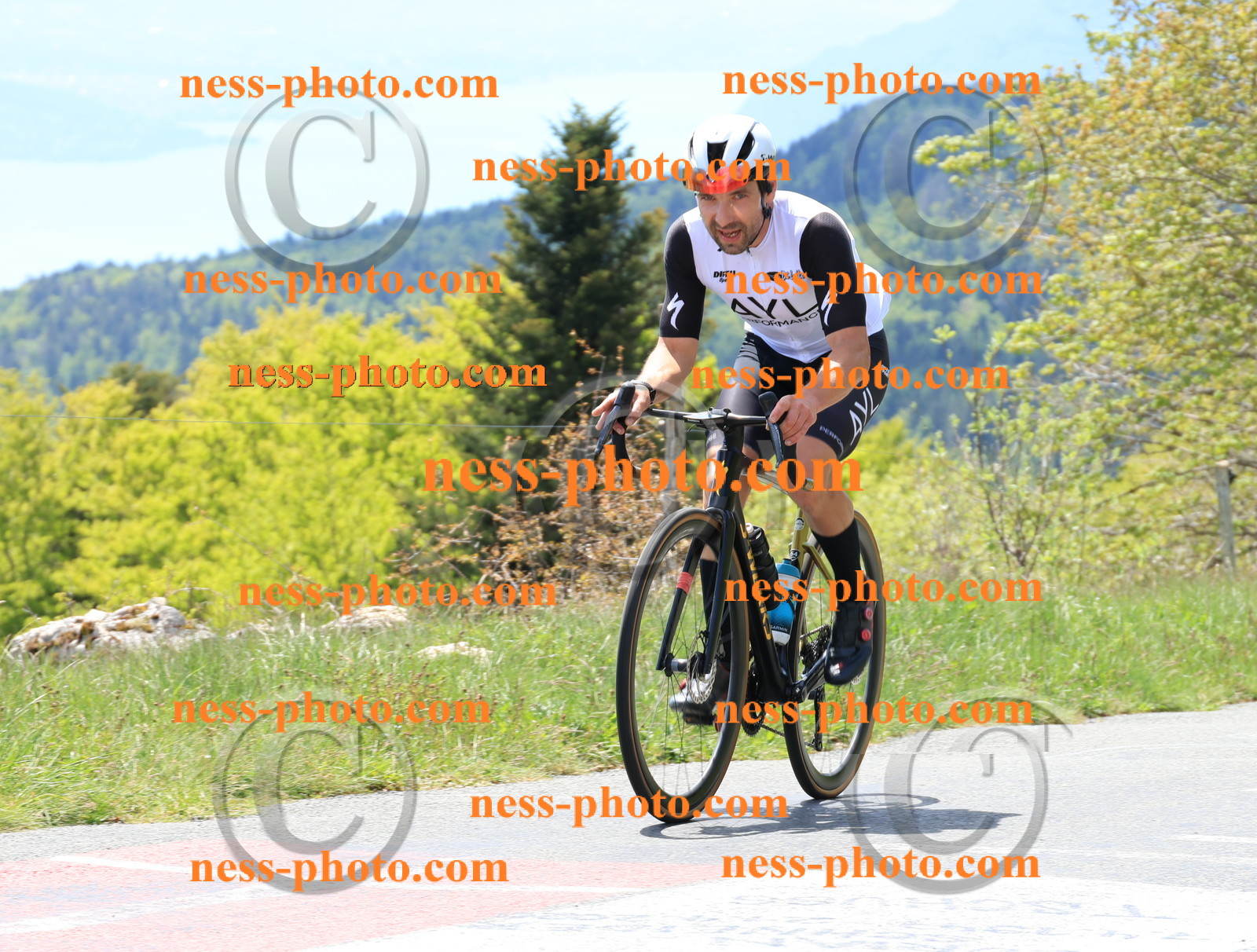 Col du Grand Colombier (257).JPG