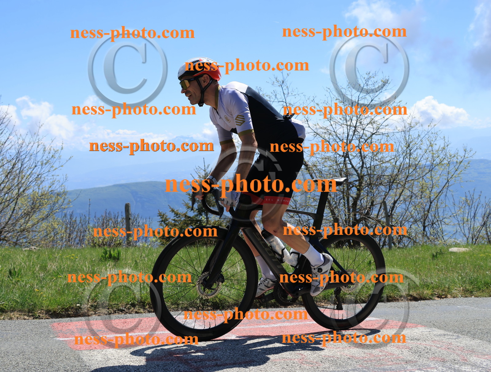 Col du Grand Colombier (105).JPG