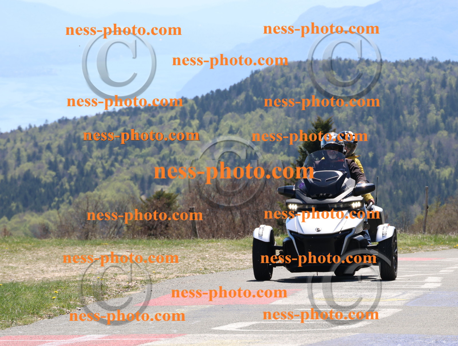 Col du Grand Colombier (111).JPG