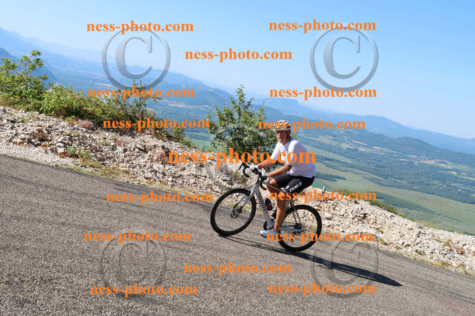 Col du Grand Colombier (1670).JPG