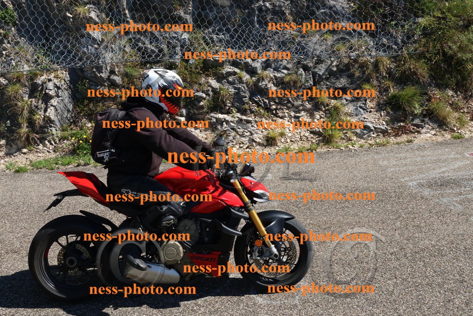 Col du Grand Colombier (219).JPG