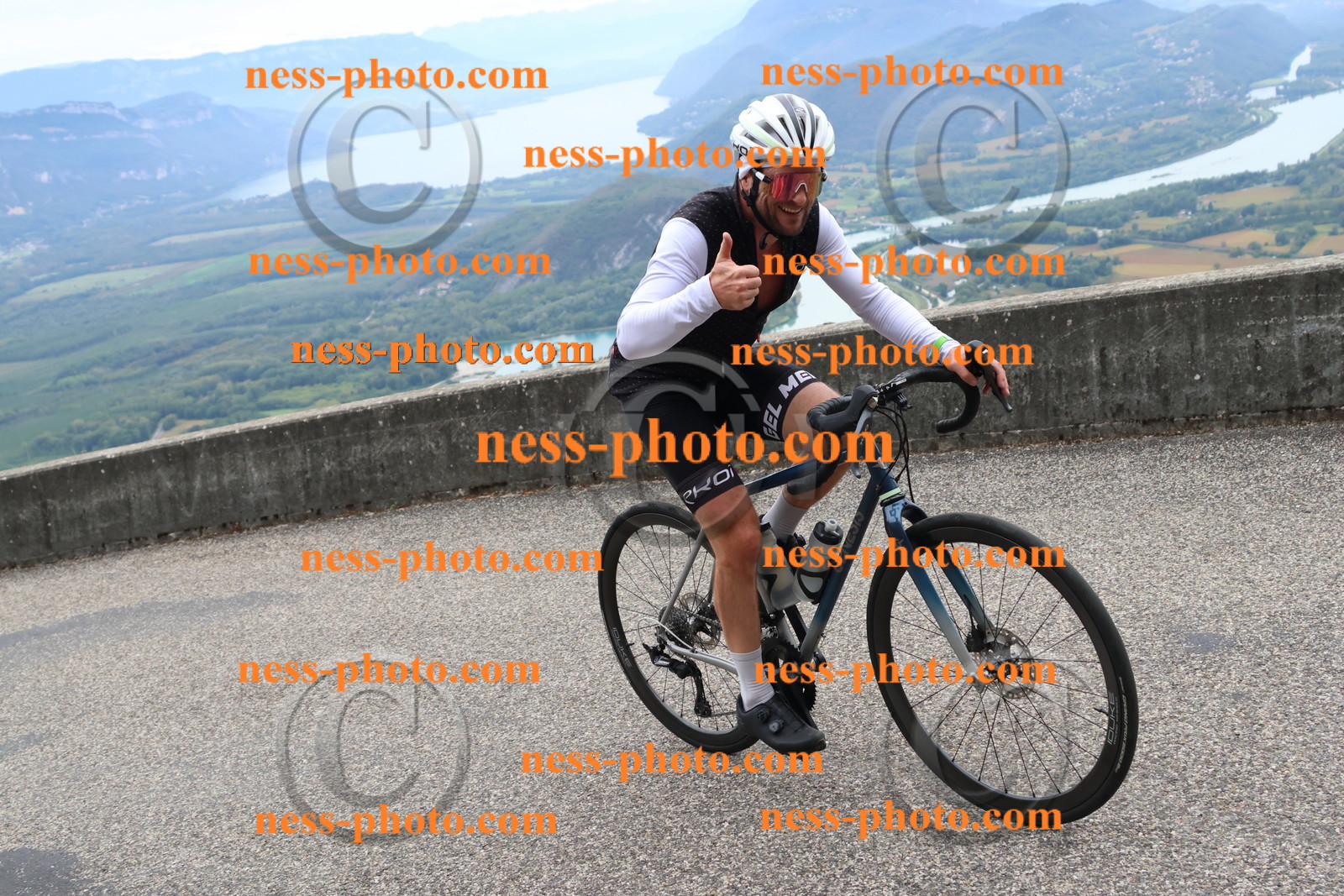 Col du Grand Colombier (1568).JPG