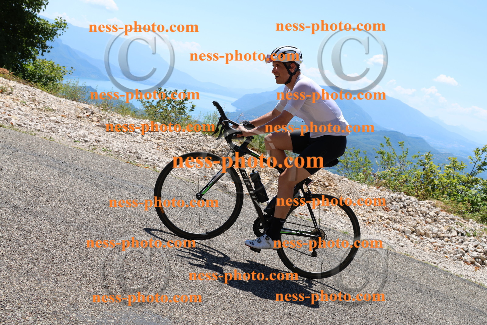 Col du Grand Colombier (2701).JPG