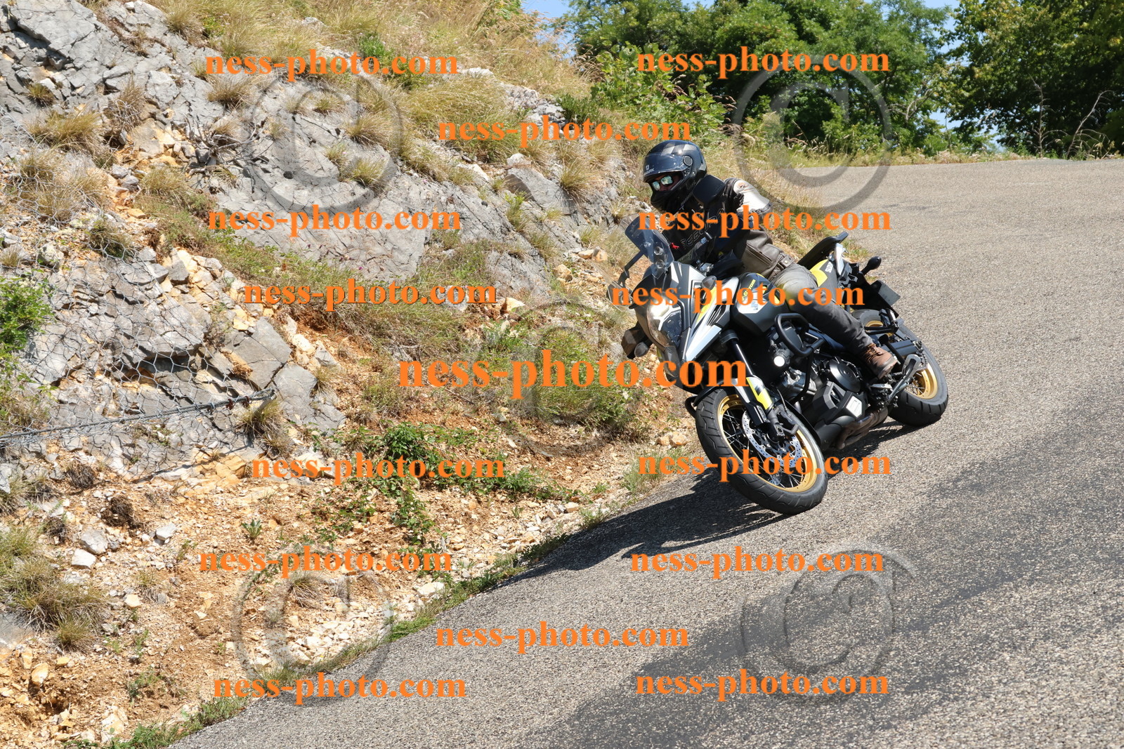 Col du Grand Colombier (157).JPG