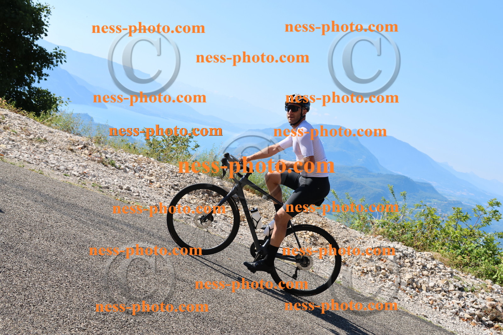 Col du Grand Colombier (1207).JPG