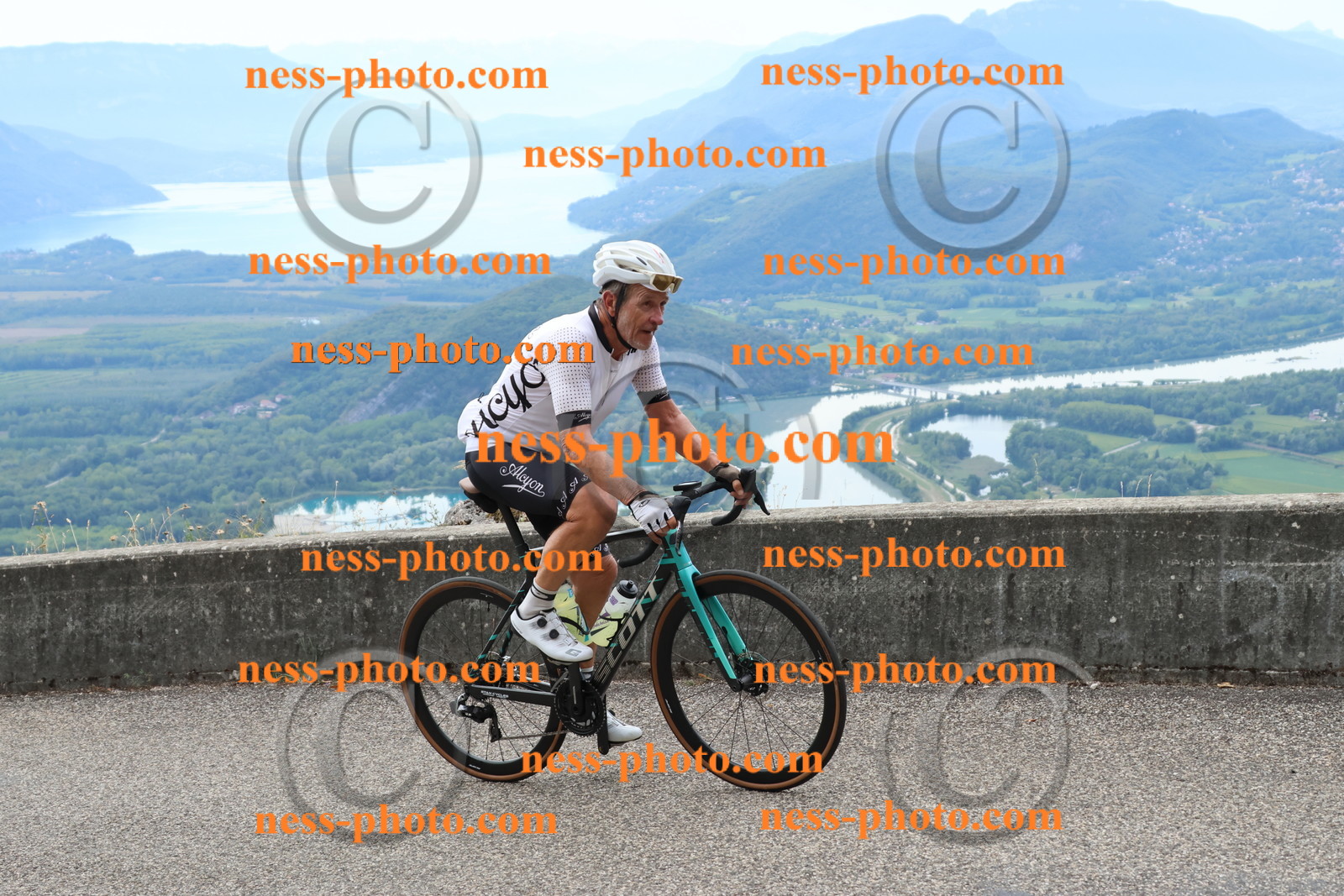 Col du Grand Colombier (179).JPG