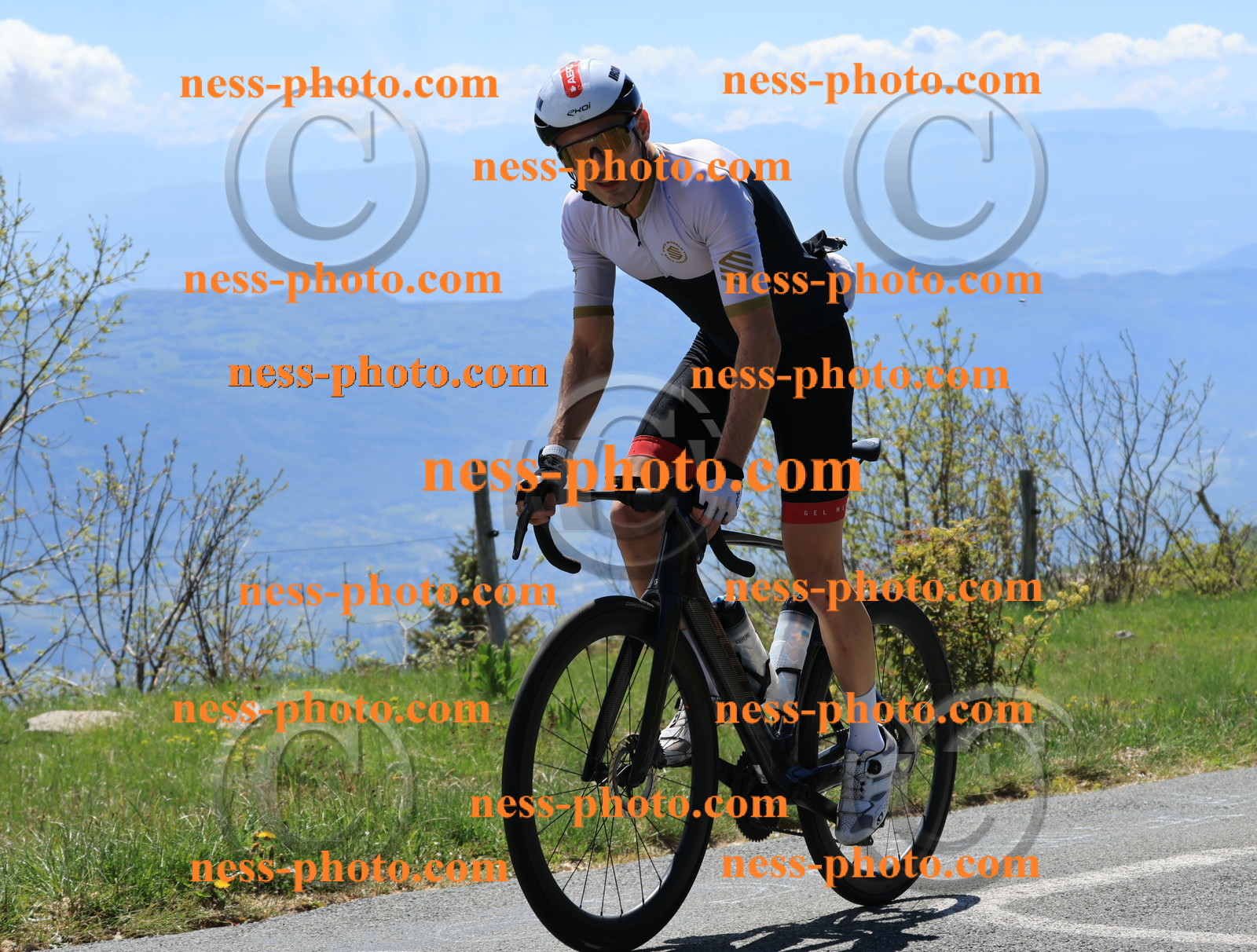 Col du Grand Colombier (104).JPG