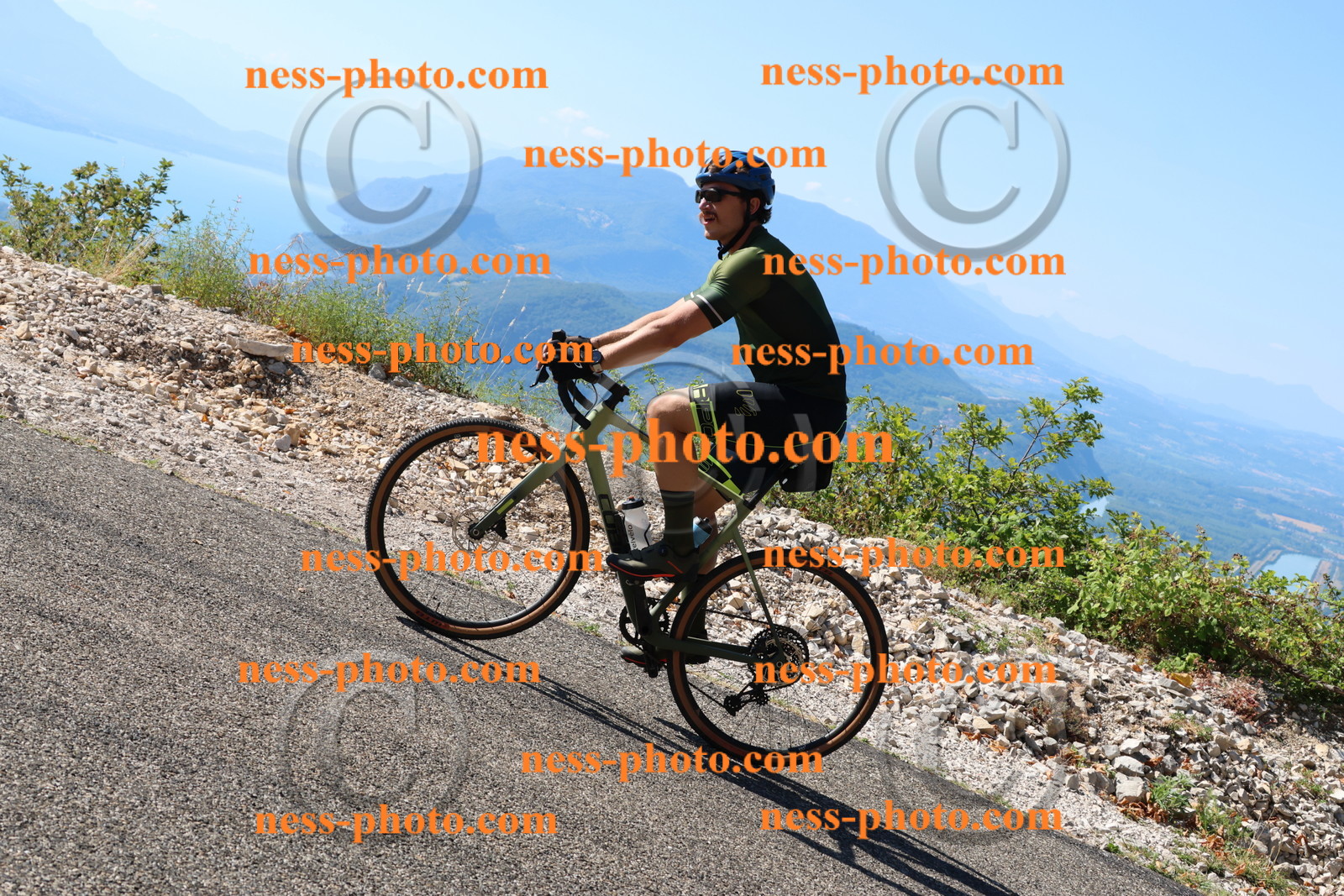 Col du Grand Colombier (1640).JPG