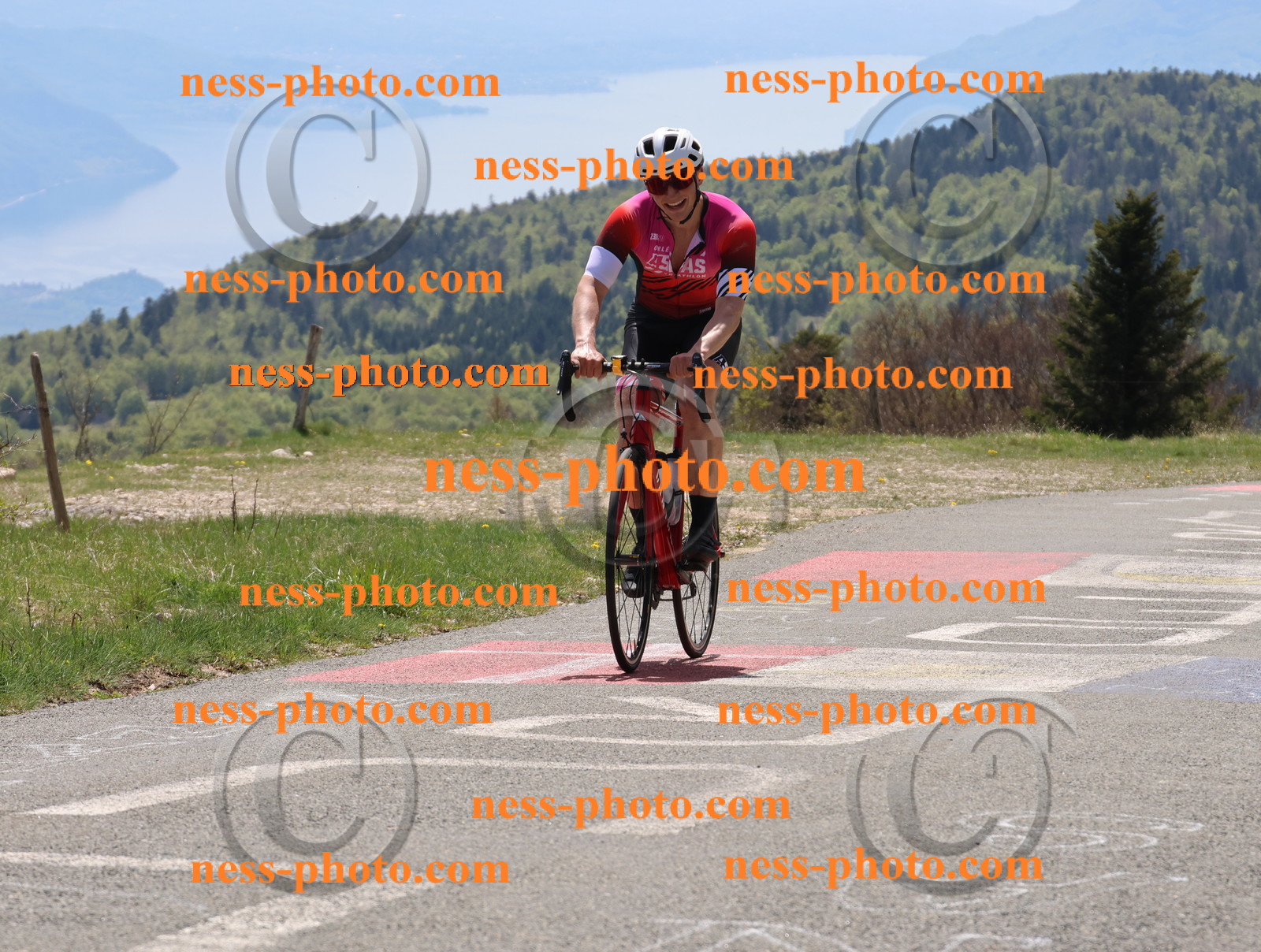 Col du Grand Colombier (329).JPG