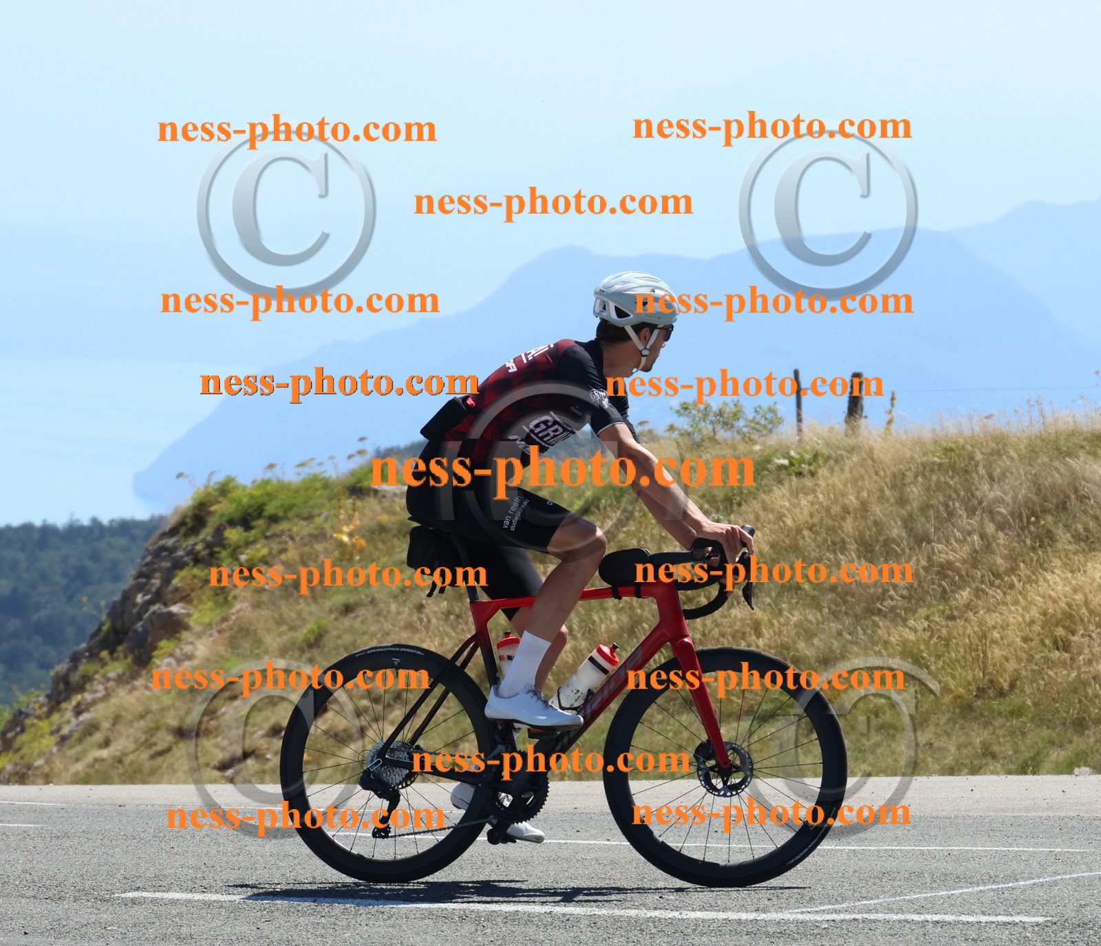 Col du Grand Colombier (286).JPG