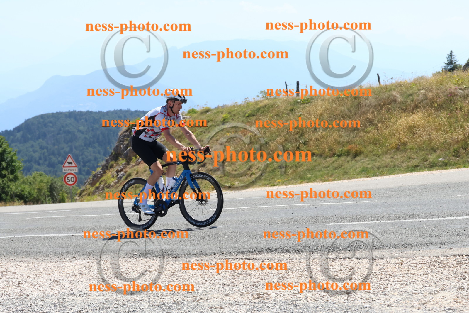 Col du Grand Colombier (292).JPG