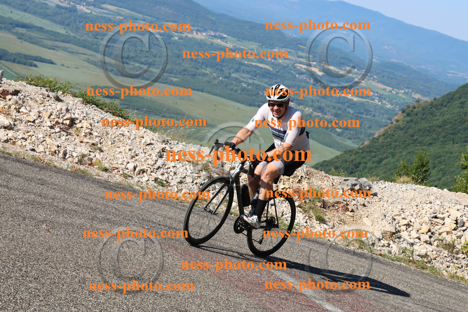 Col du Grand Colombier (1221).JPG