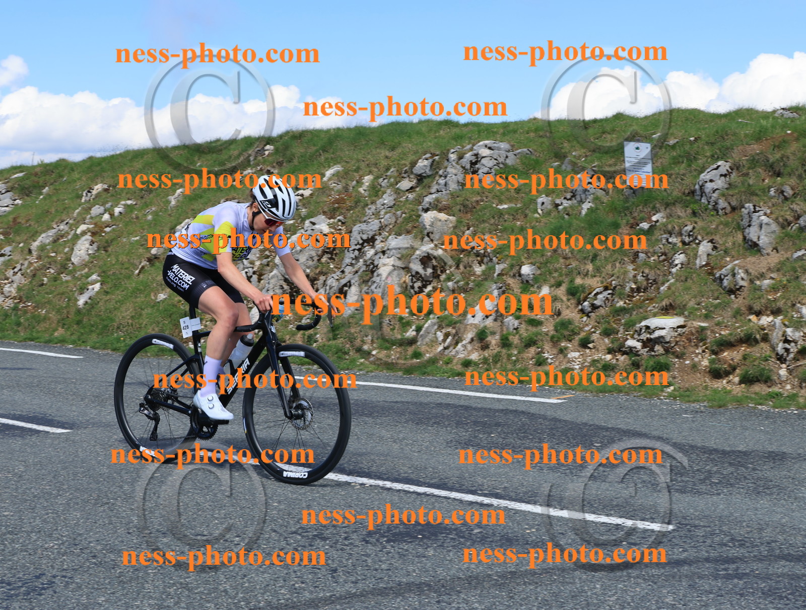 Col du Grand Colombier (1255).JPG