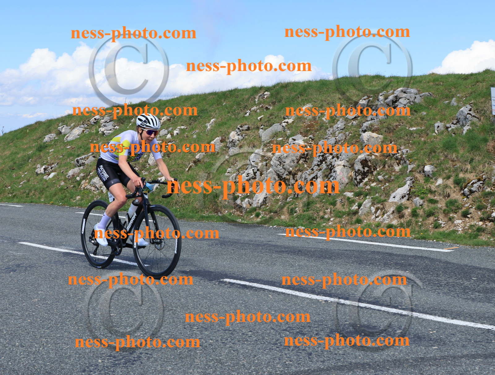 Col du Grand Colombier (1254).JPG