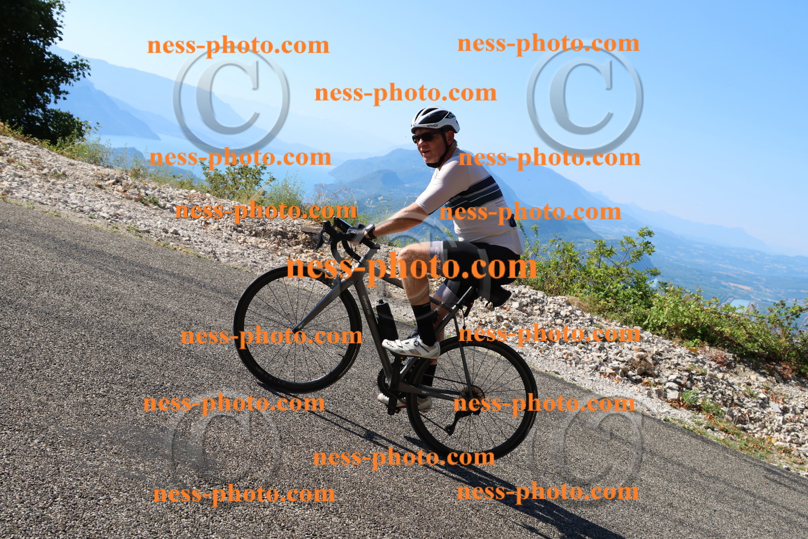 Col du Grand Colombier (1226).JPG