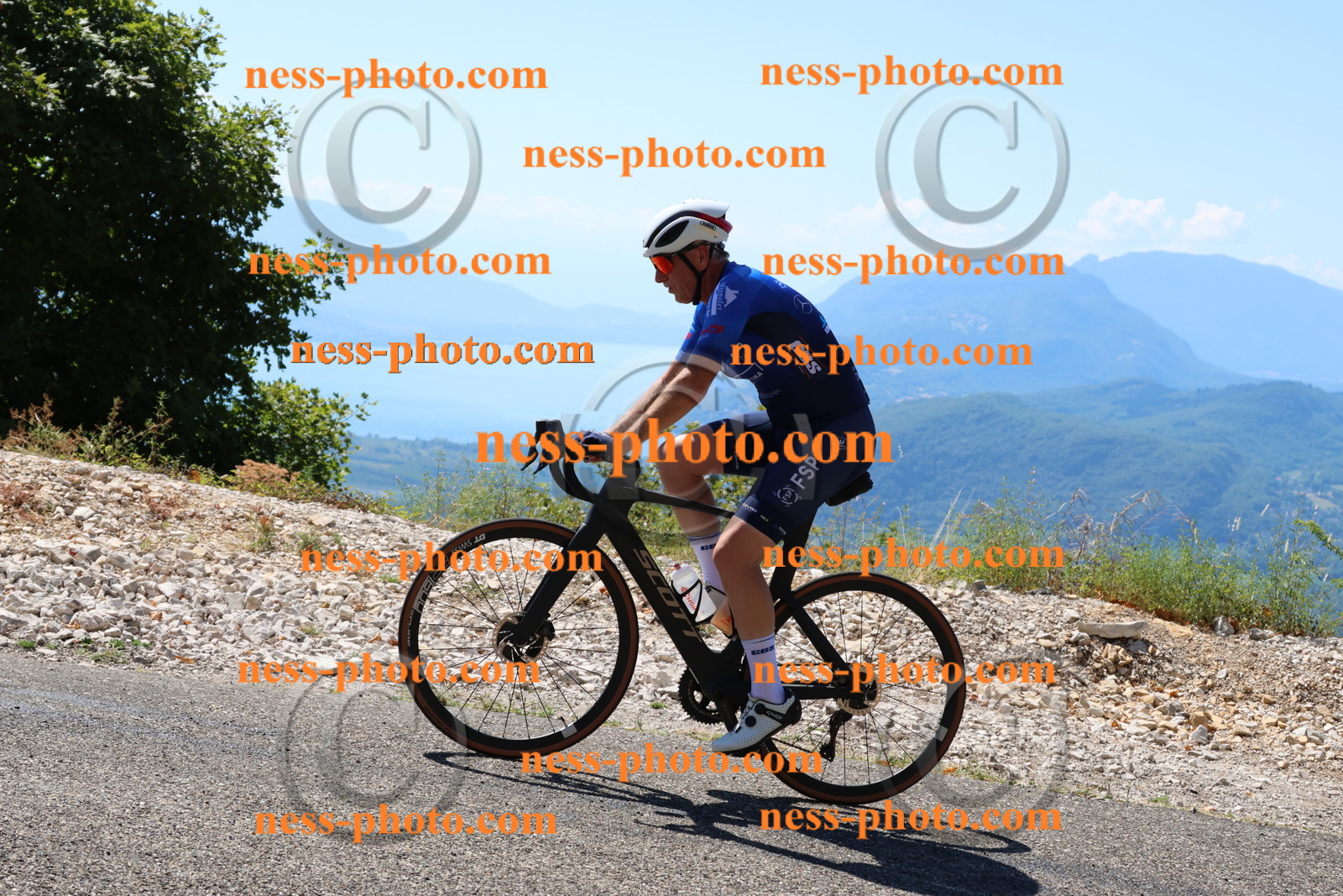 Col du Grand Colombier (2371).JPG