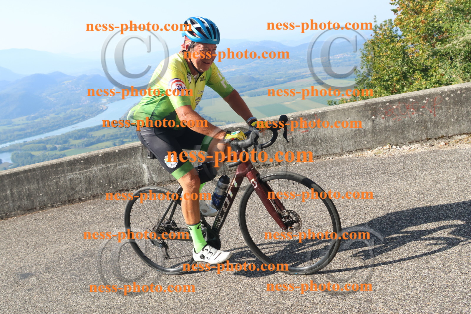 Col du Grand Colombier (1715).JPG