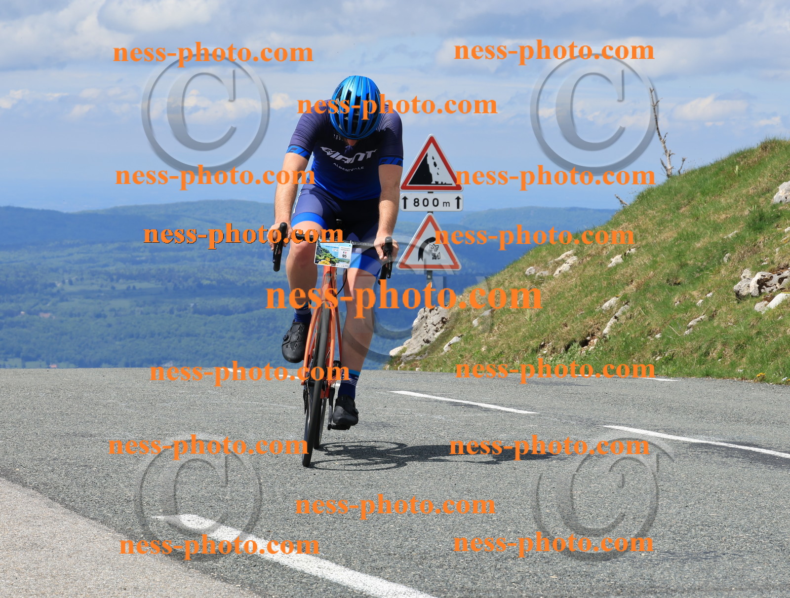 Col du Grand Colombier (2600).JPG