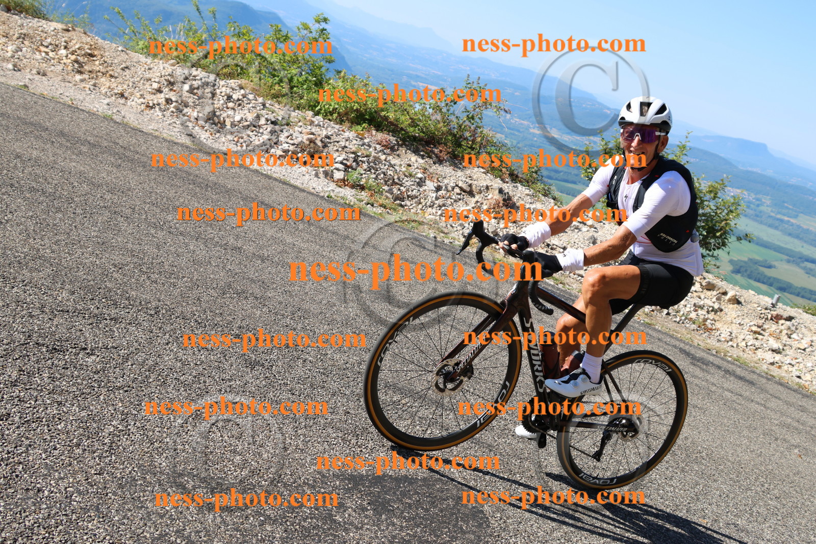 Col du Grand Colombier (1330).JPG