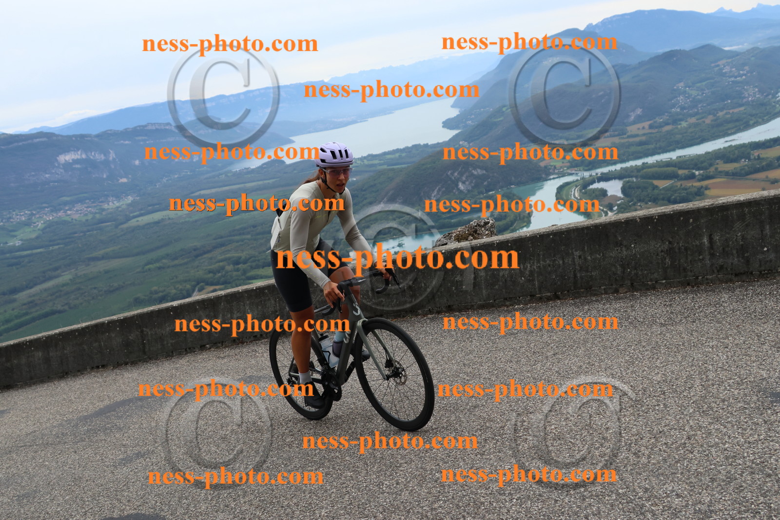 Col du Grand Colombier (1640).JPG