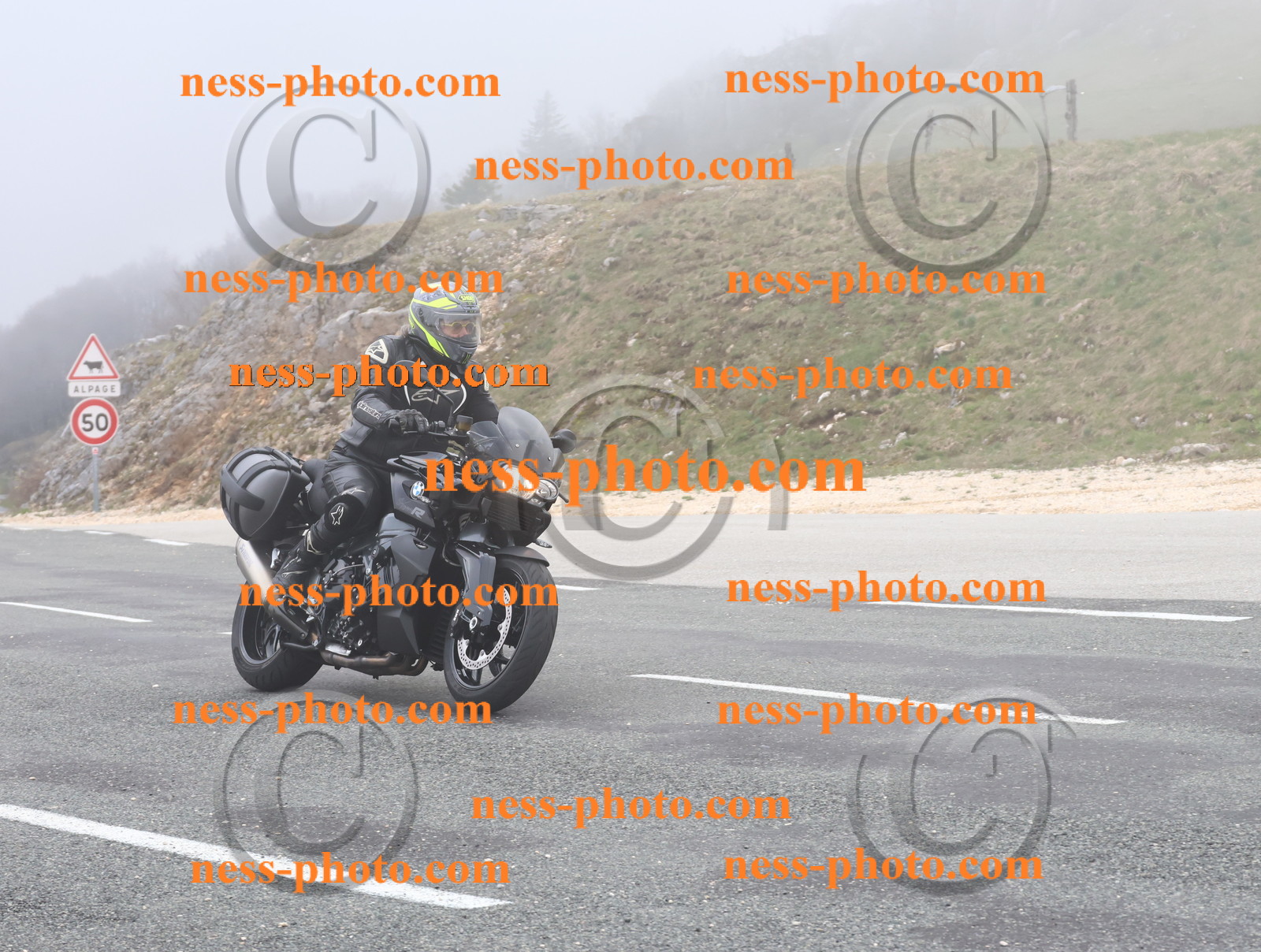 Col du Grand Colombier (30).JPG