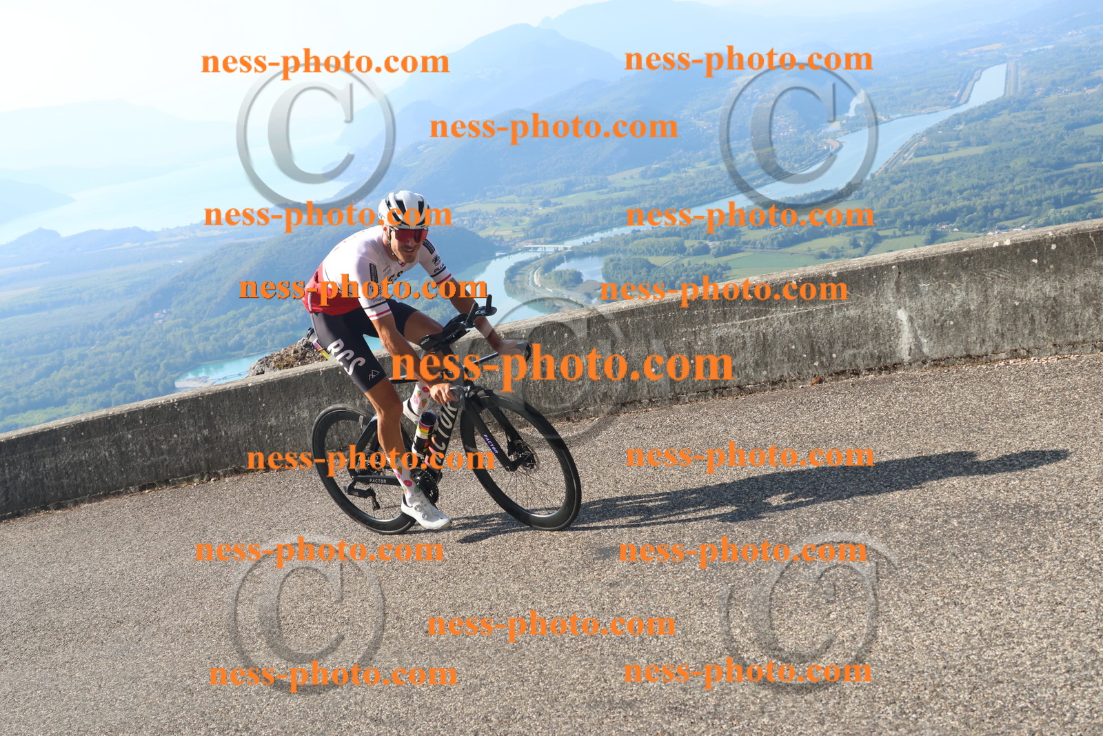 Col du Grand Colombier (1368).JPG