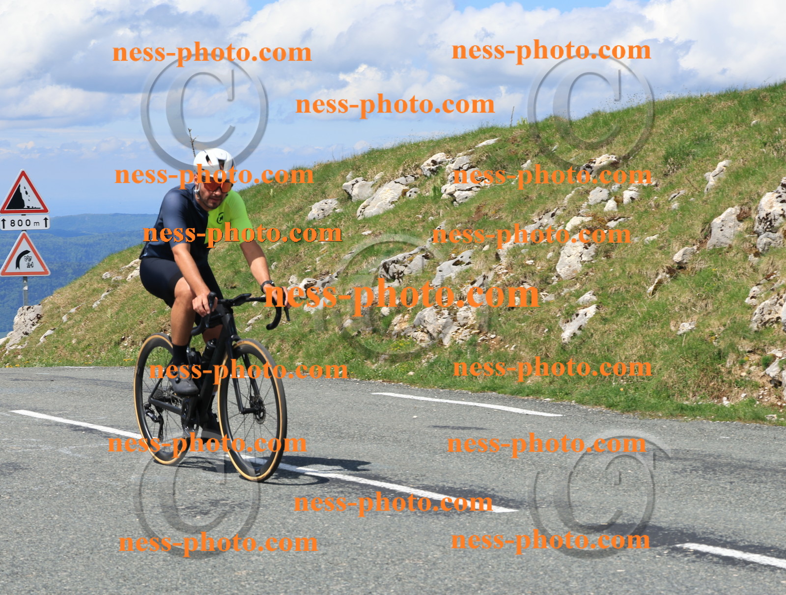 Col du Grand Colombier (2400).JPG