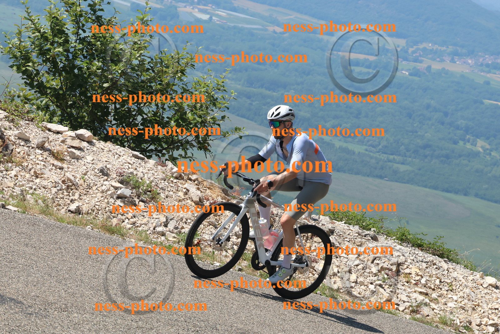 Col du Grand Colombier (379).JPG