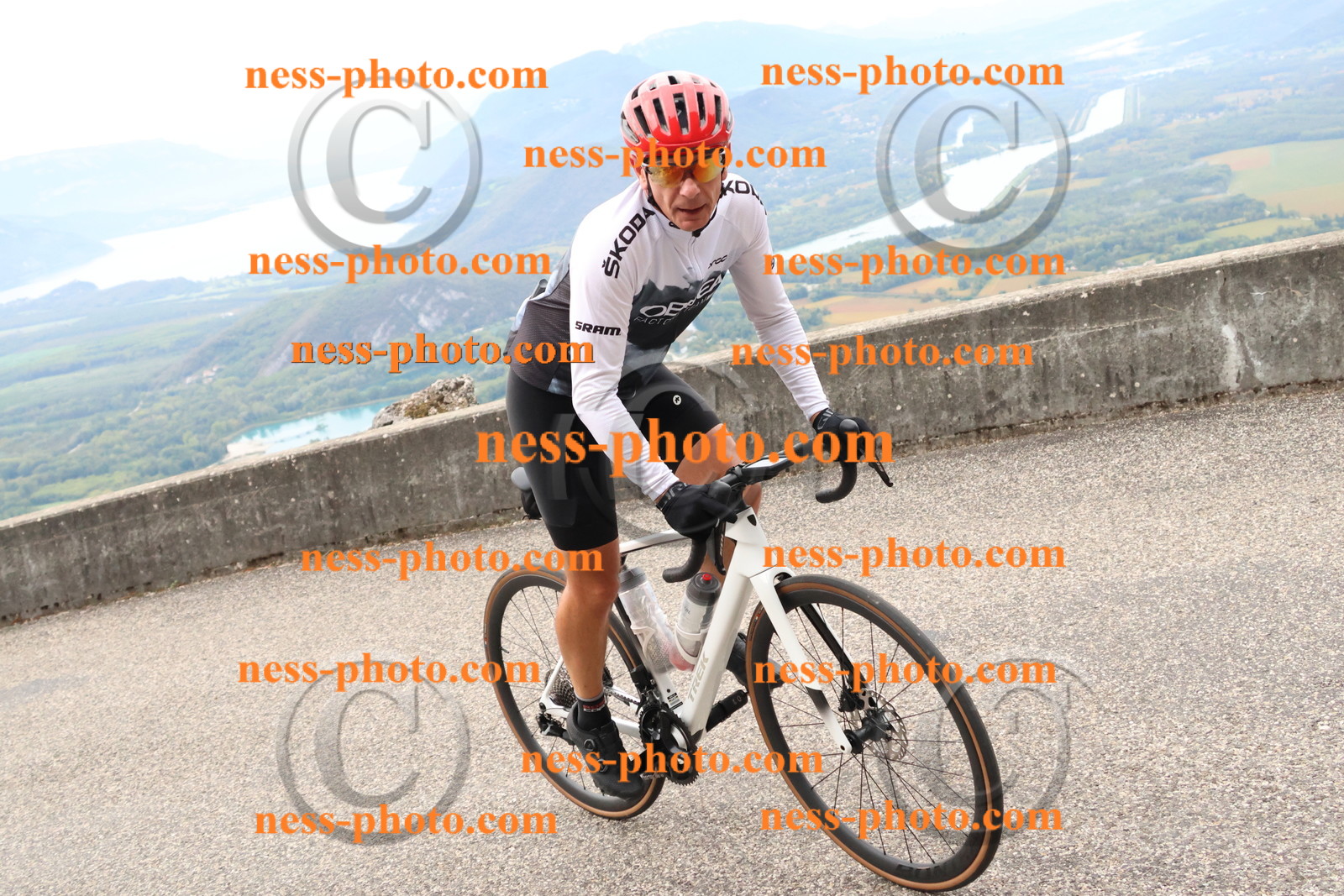 Col du Grand Colombier (104).JPG