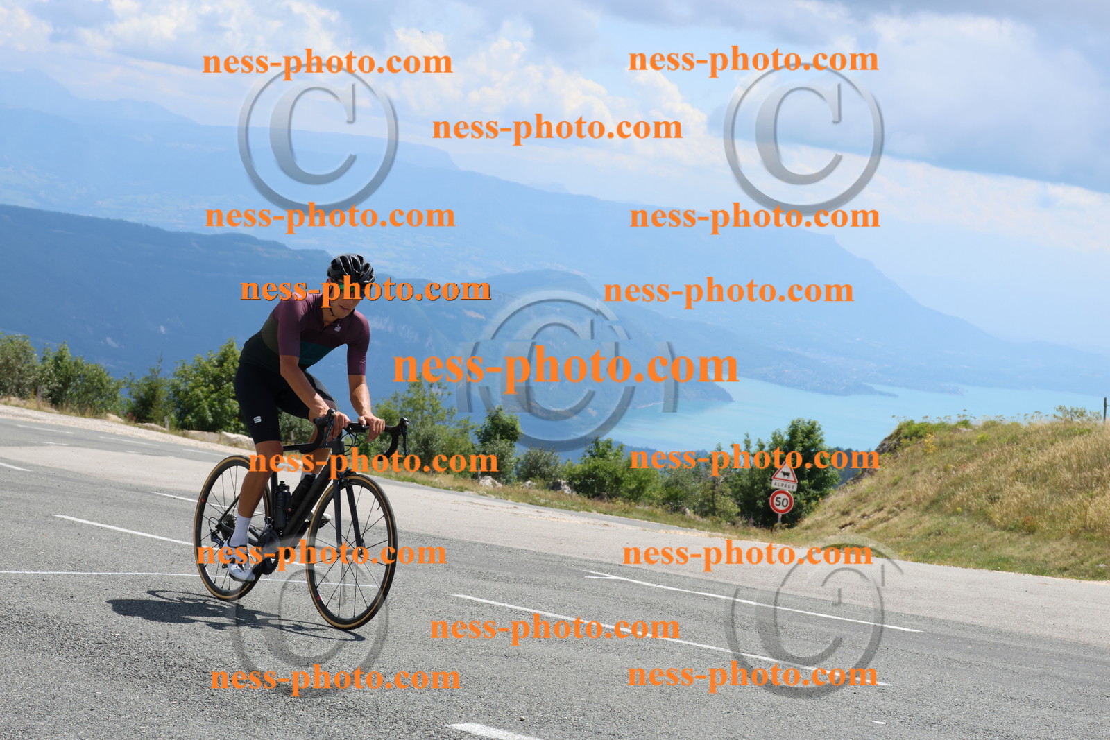 Col du Grand Colombier (239).JPG