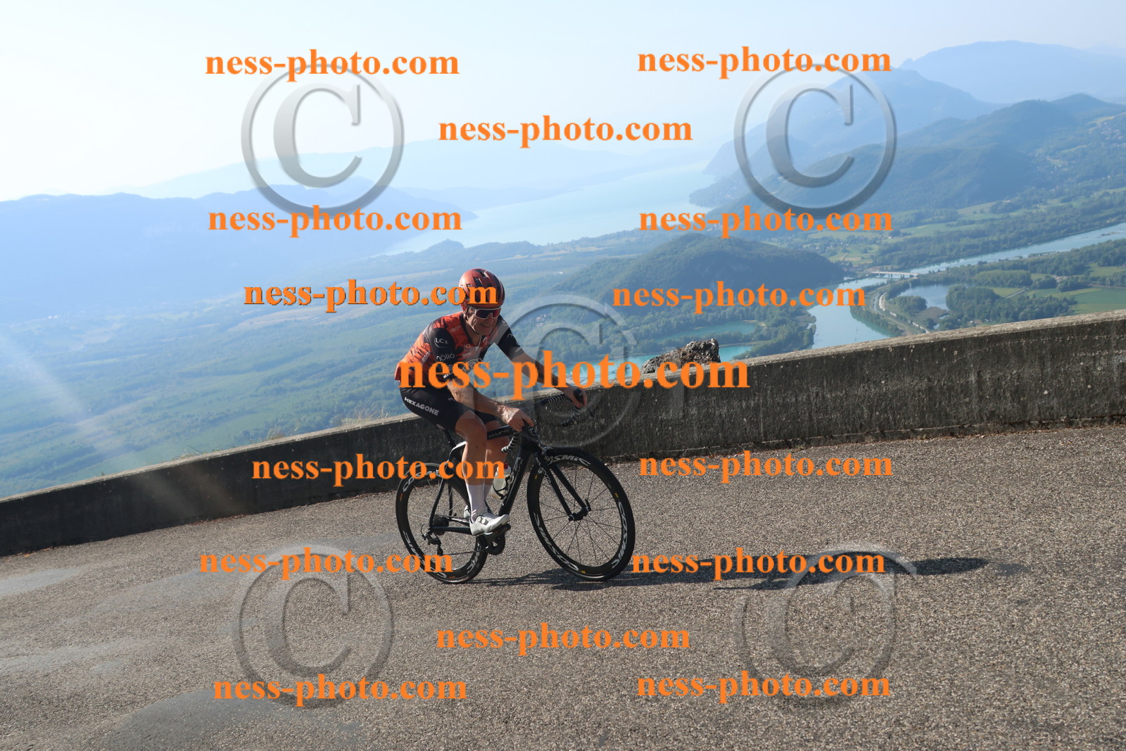 Col du Grand Colombier (1718).JPG