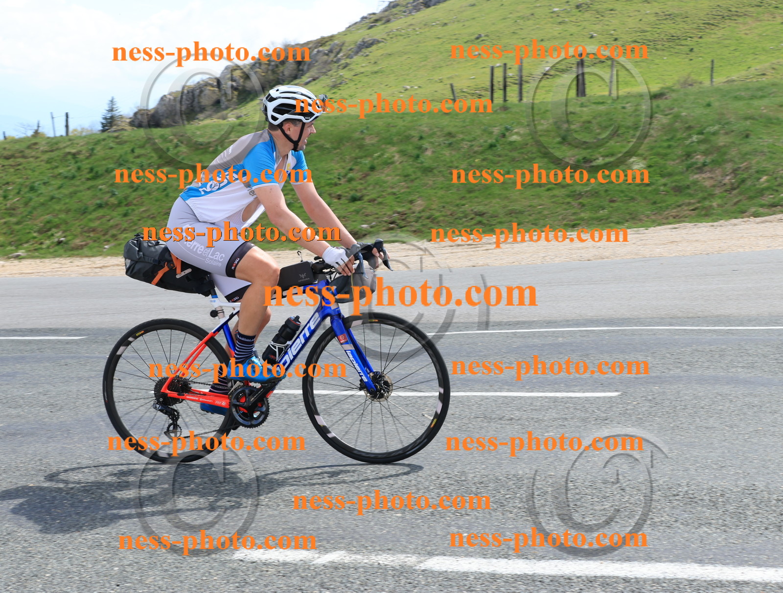 Col du Grand Colombier (3172).JPG