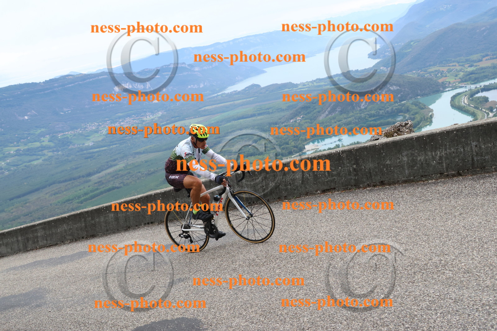 Col du Grand Colombier (1270).JPG