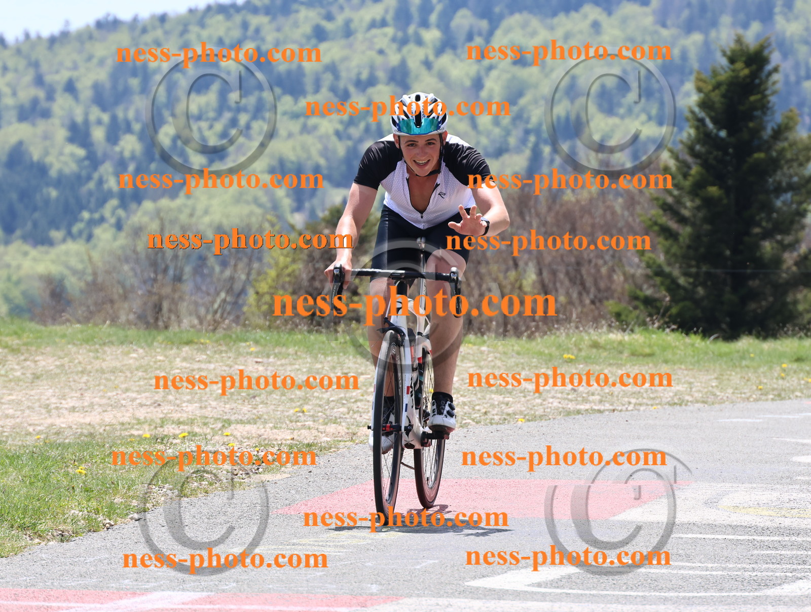 Col du Grand Colombier (337).JPG