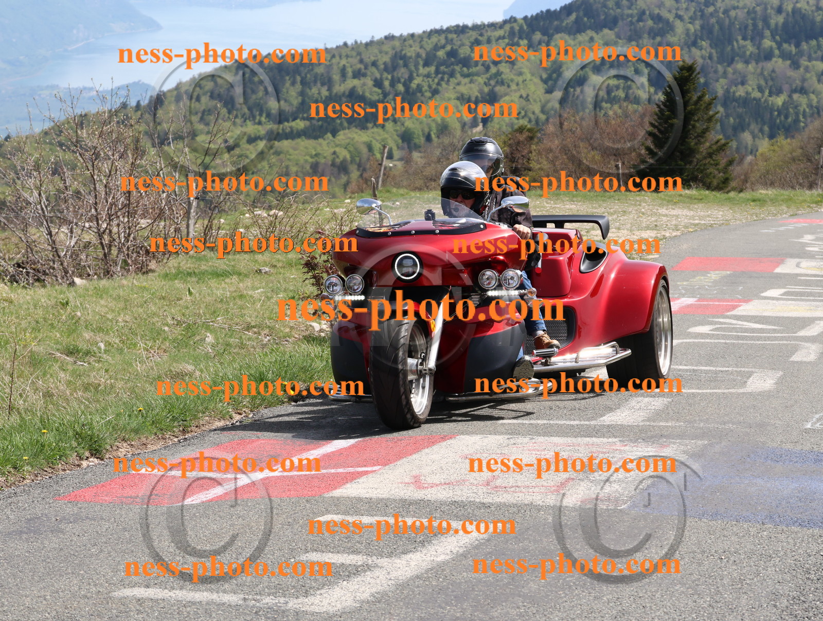 Col du Grand Colombier (105).JPG