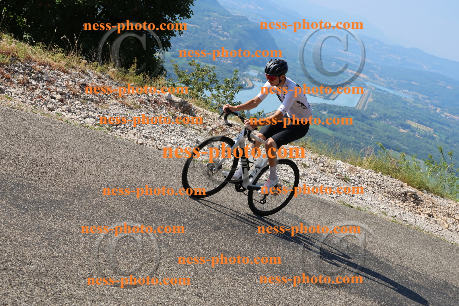 Col du Grand Colombier (179).JPG