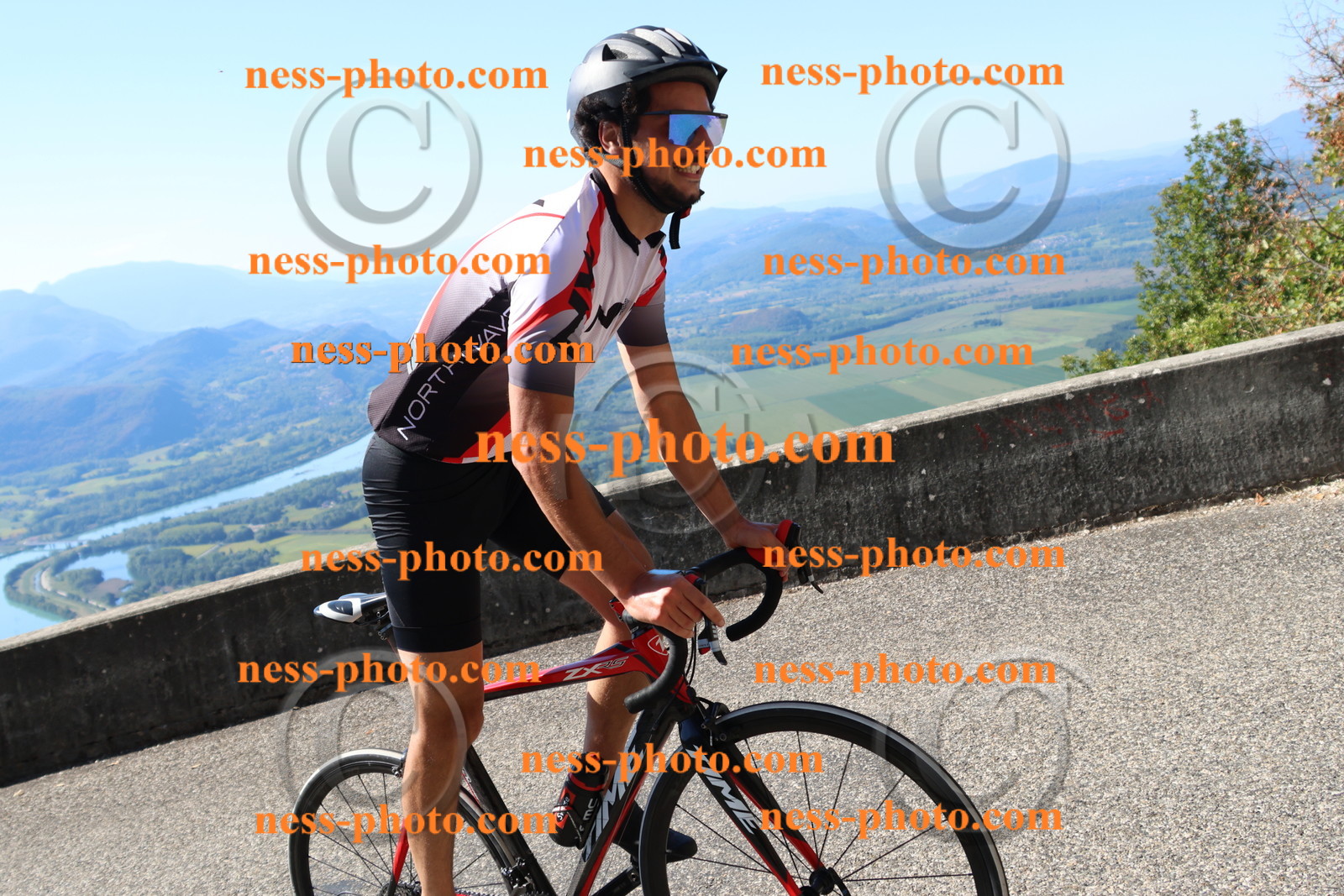 Col du Grand Colombier (136).JPG