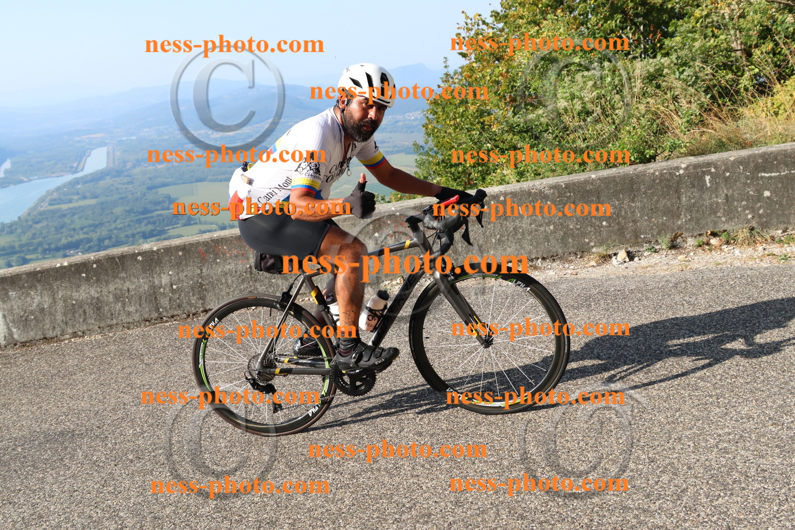 Col du Grand Colombier (1059).JPG